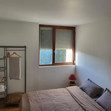 Charment Au Pied De Trame Апартаменты *