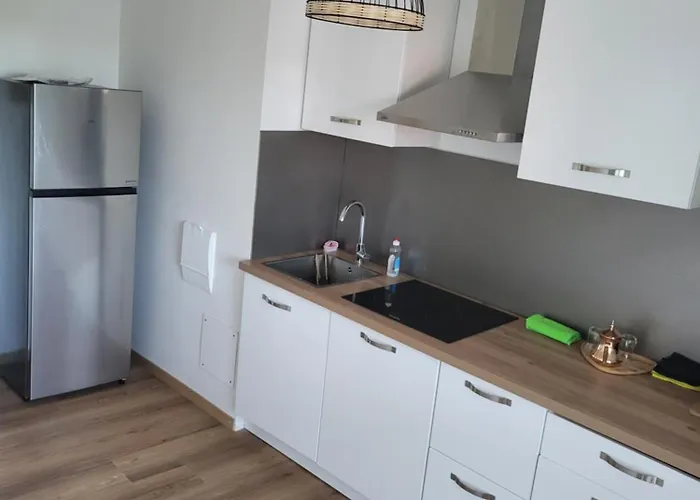 Charment Au Pied De Trame 勒芒