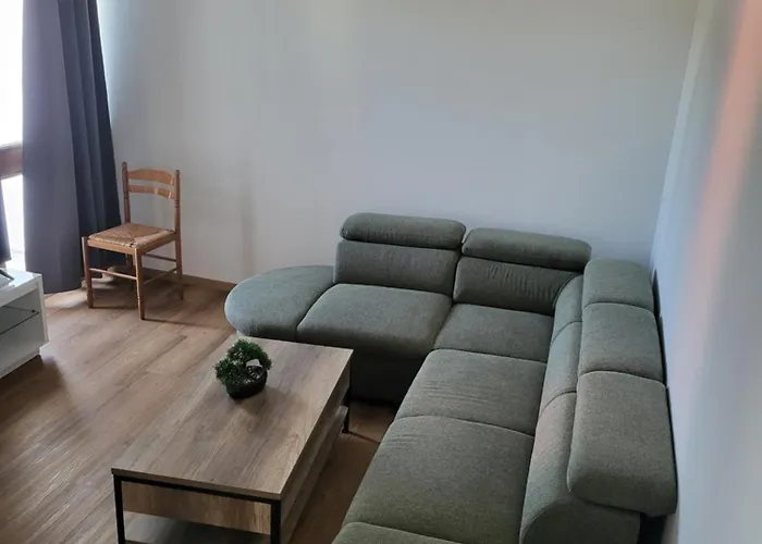 Charment Au Pied De Trame